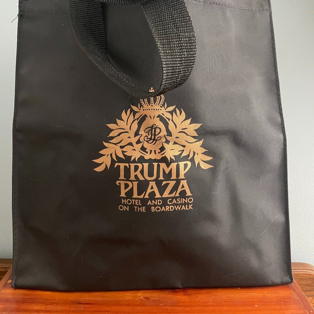 Trump Plaza Hotel Casino Black Gold Nylon Tote Bag Boardwalk